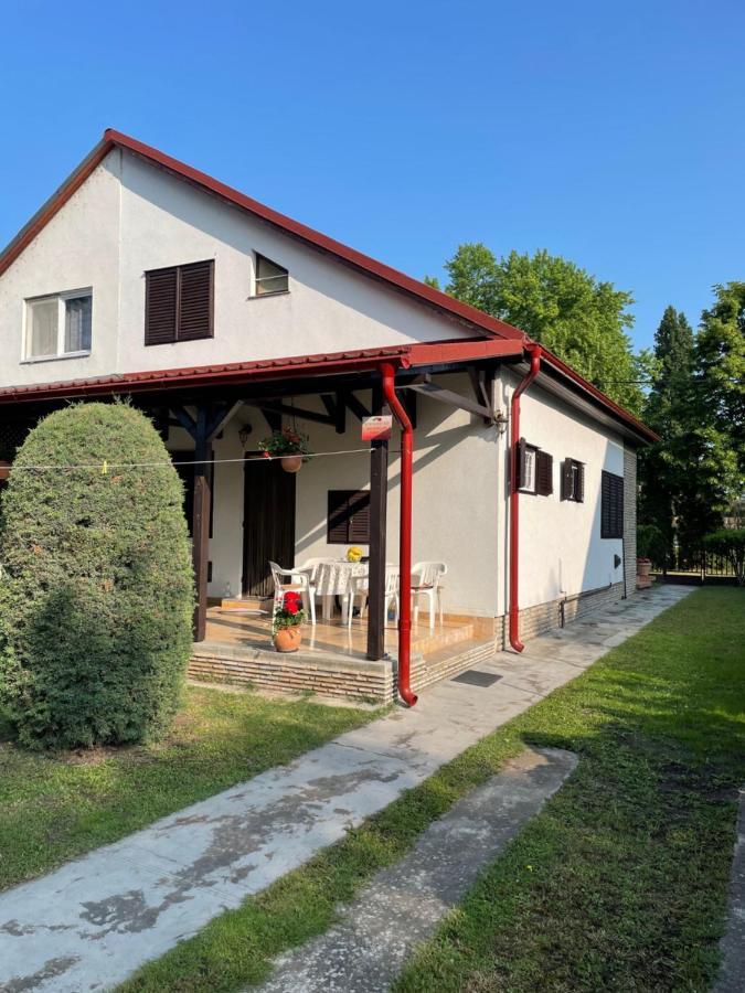 Willa Rozsa Nyaralohaz Balatonboglár Zewnętrze zdjęcie